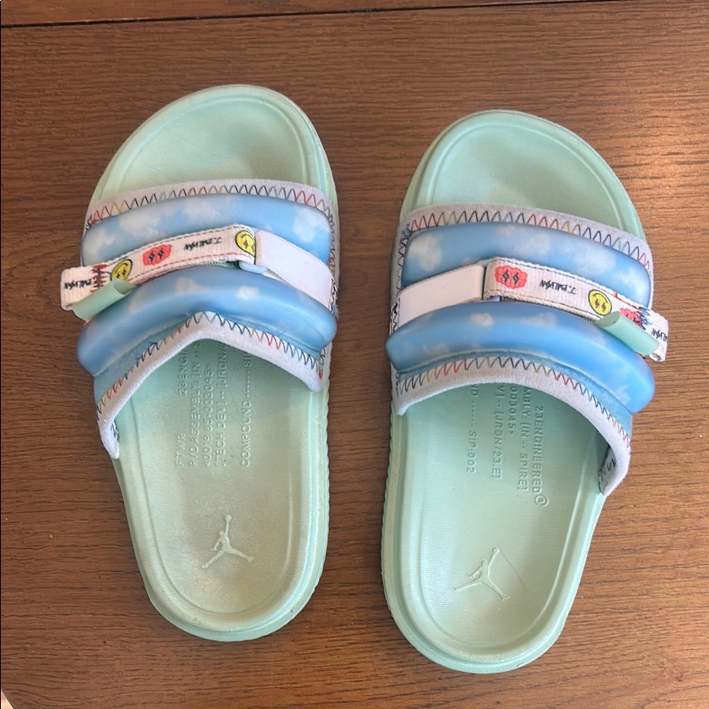 J. Balvin x Jordan Slides